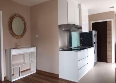 1 bed Condo in Renova Residence Chidlom Lumphini Sub District C10895