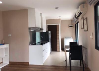 1 bed Condo in Renova Residence Chidlom Lumphini Sub District C10895