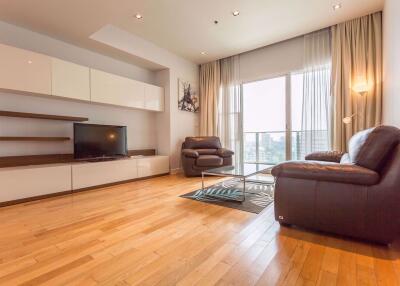 3 bed Condo in Millennium Residence Khlongtoei Sub District C10893