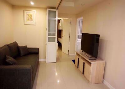 2 bed Condo in Zenith Place Sukhumvit Phrakhanongnuea Sub District C10856