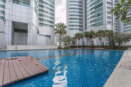 2 bed Condo in Millennium Residence Khlongtoei Sub District C10854