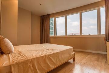 2 bed Condo in Millennium Residence Khlongtoei Sub District C10854