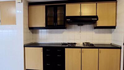 3 bed Condo in Asa Garden Khlongtan Sub District C10849