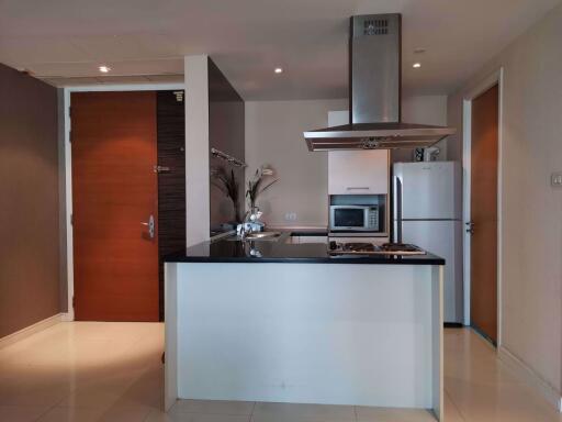 2 bed Condo in Fullerton Sukhumvit Khlongtoei Sub District C10815