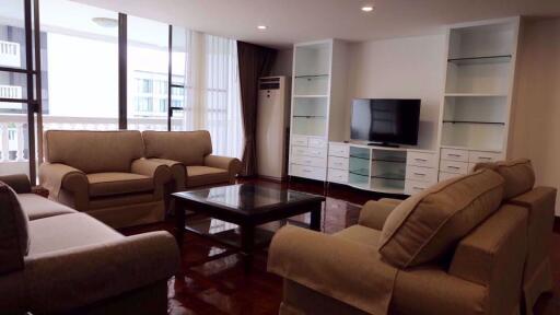 3 bed Condo in Asa Garden Khlongtan Sub District C10809