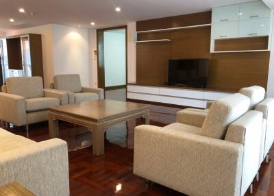 3 bed Condo in Asa Garden Khlongtan Sub District C10808