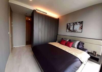 2 bed Condo in Noble Ploenchit Lumphini Sub District C10800