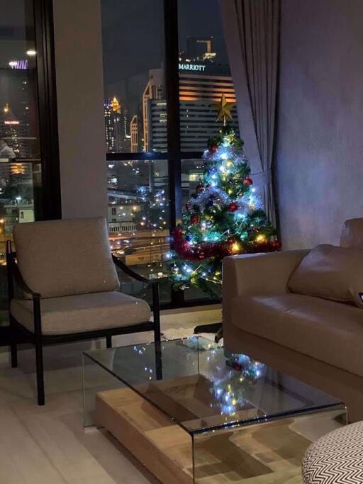 2 bed Condo in Noble Ploenchit Lumphini Sub District C10800