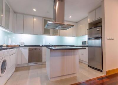 2 bed Condo in Ascott Sky Villas Sathorn Yan Nawa Sub District C10799