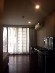 3 bed Condo in Casa 24 Khlongtan Sub District C10779