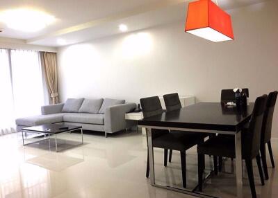 3 bed Condo in Casa 24 Khlongtan Sub District C10779