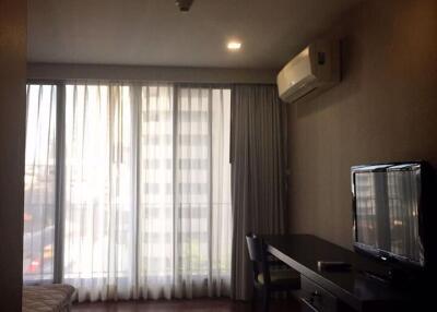 3 bed Condo in Casa 24 Khlongtan Sub District C10779