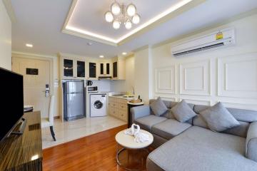 1 bed Condo in Aspira Hana Residence Khlong Tan Nuea Sub District C10776