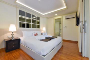 1 bed Condo in Aspira Hana Residence Khlong Tan Nuea Sub District C10776