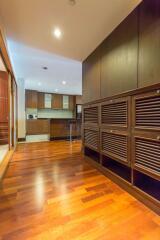 3 bed Condo in Ascott Sky Villas Sathorn Yan Nawa Sub District C10773