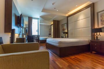 3 bed Condo in Ascott Sky Villas Sathorn Yan Nawa Sub District C10773