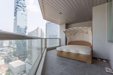 3 bed Condo in Ascott Sky Villas Sathorn Yan Nawa Sub District C10773