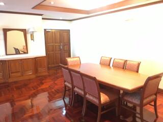 3 bed Condo in Sriratana Mansion 2 Khlong Toei Nuea Sub District C10772