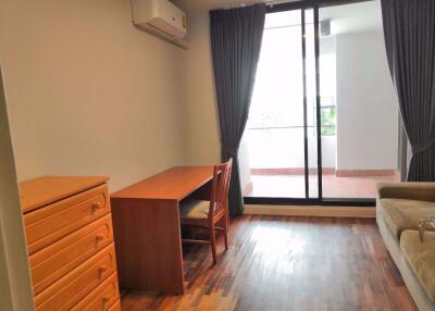 3 bed Condo in Lily House Khlong Toei Nuea Sub District C10742