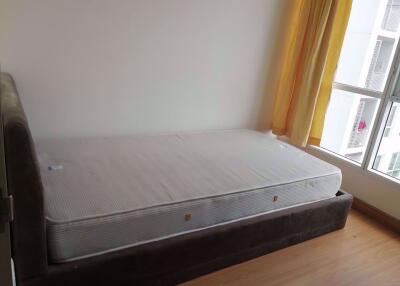 2 bed Condo in The Complete Rajprarop Thanonphayathai Sub District C10726