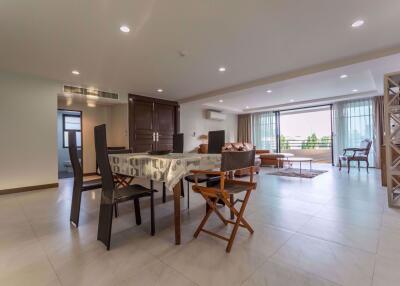 3 bed Condo in Vanida Apartment Ekkamai Khlong Tan Nuea Sub District C10706