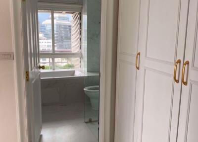 3 bed Duplex in Baan Ploenchit Lumphini Sub District D10667