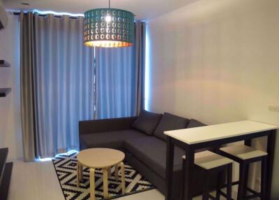 1 bed Condo in Trapezo Sukhumvit 16 Khlongtoei Sub District C10683