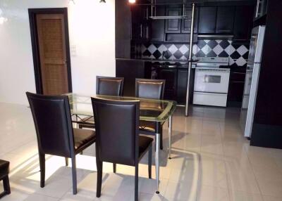 2 bed Condo in Supalai Place Condominium Khlong Tan Nuea Sub District C10676