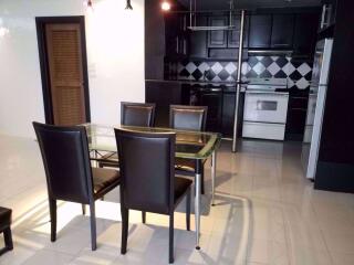 2 bed Condo in Supalai Place Condominium Khlong Tan Nuea Sub District C10676