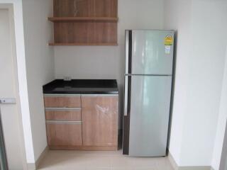 3 bed Condo in P.W.T. Mansion Khlongtoei Sub District C10664