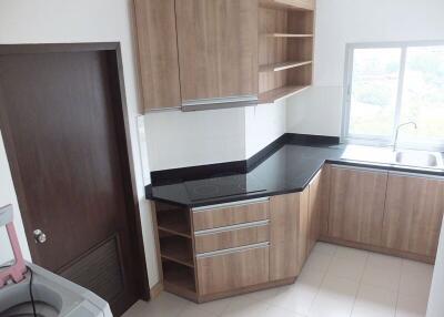 2 bed Duplex in P.W.T. Mansion Khlongtoei Sub District C10659