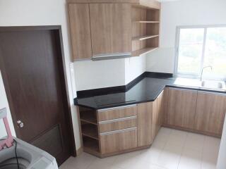 2 bed Duplex in P.W.T. Mansion Khlongtoei Sub District C10659