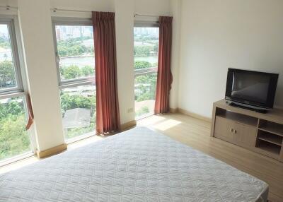 2 bed Duplex in P.W.T. Mansion Khlongtoei Sub District C10659