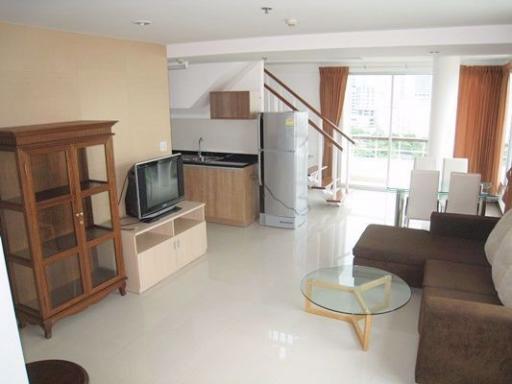 2 bed Duplex in P.W.T. Mansion Khlongtoei Sub District C10658