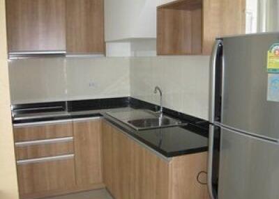 2 bed Duplex in P.W.T. Mansion Khlongtoei Sub District C10658