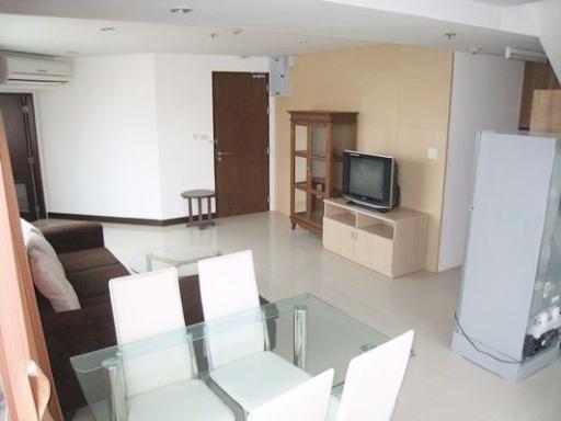 2 bed Duplex in P.W.T. Mansion Khlongtoei Sub District C10658