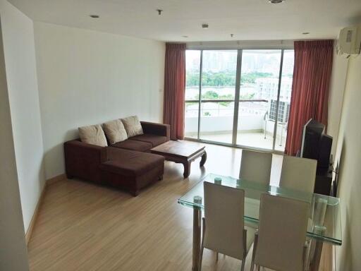 1 bed Condo in P.W.T. Mansion Khlongtoei Sub District C10655