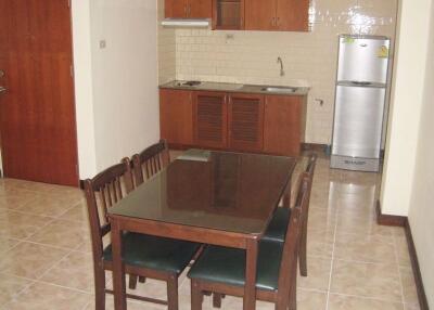 2 bed Condo in Lin Court Khlongtoei Sub District C10652