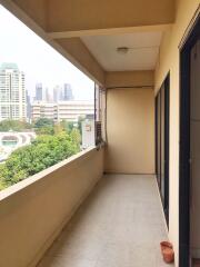 2 bed Condo in Lin Court Khlongtoei Sub District C10652