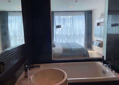 2 bed Condo in Rhythm Sathorn Yan Nawa Sub District C10646