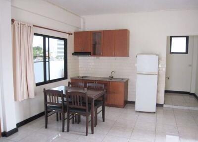 2 bed Condo in Lin Court Khlongtoei Sub District C10645