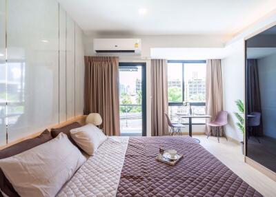 Studio bed Condo in Urban Pulse Residences Khlongtoei Sub District C10635