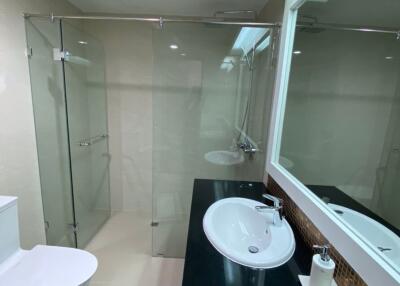 3 bed Condo in GP Grande Tower Khlong Toei Nuea Sub District C10632