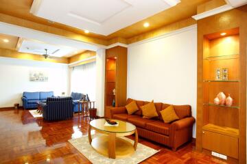 3 bed Condo in Chaidee Mansion Khlong Toei Nuea Sub District C10630