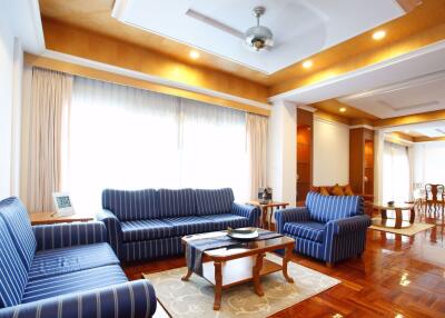 3 bed Condo in Chaidee Mansion Khlong Toei Nuea Sub District C10630