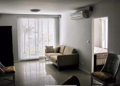 2 bed Condo in Sathorn Plus - By The Garden Chong Nonsi Sub District C10622