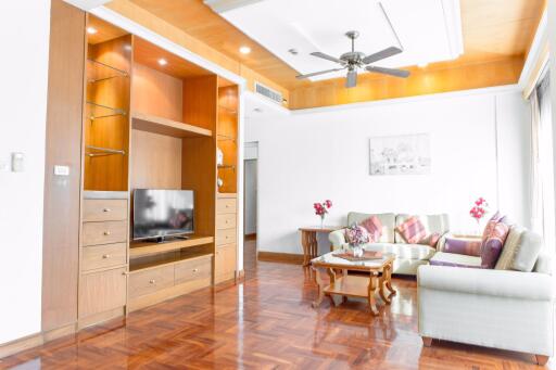 3 bed Condo in Chaidee Mansion Khlong Toei Nuea Sub District C10619