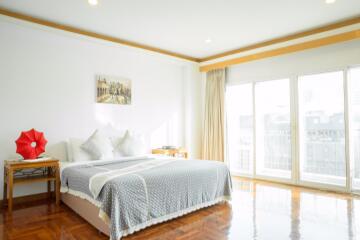 3 bed Condo in Chaidee Mansion Khlong Toei Nuea Sub District C10619