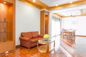 3 bed Condo in Chaidee Mansion Khlong Toei Nuea Sub District C10619