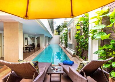 2 bed Condo in Saladaeng Colonnade Silom Sub District C10607